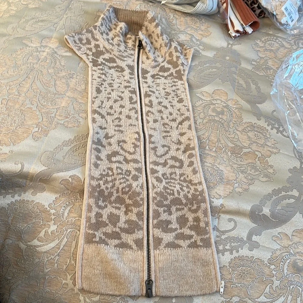 Zita Beige Leopard Dickey - Picture 4 of 5